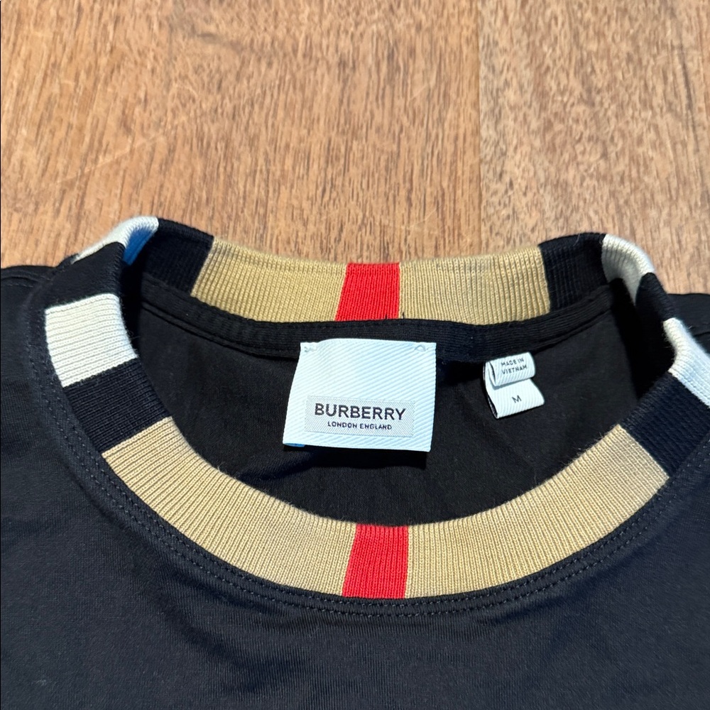 BURBERRY SS Tee - M - Picture 3 of 13